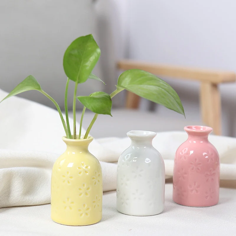 Charmante Keramik-Bud-Vase Karnz