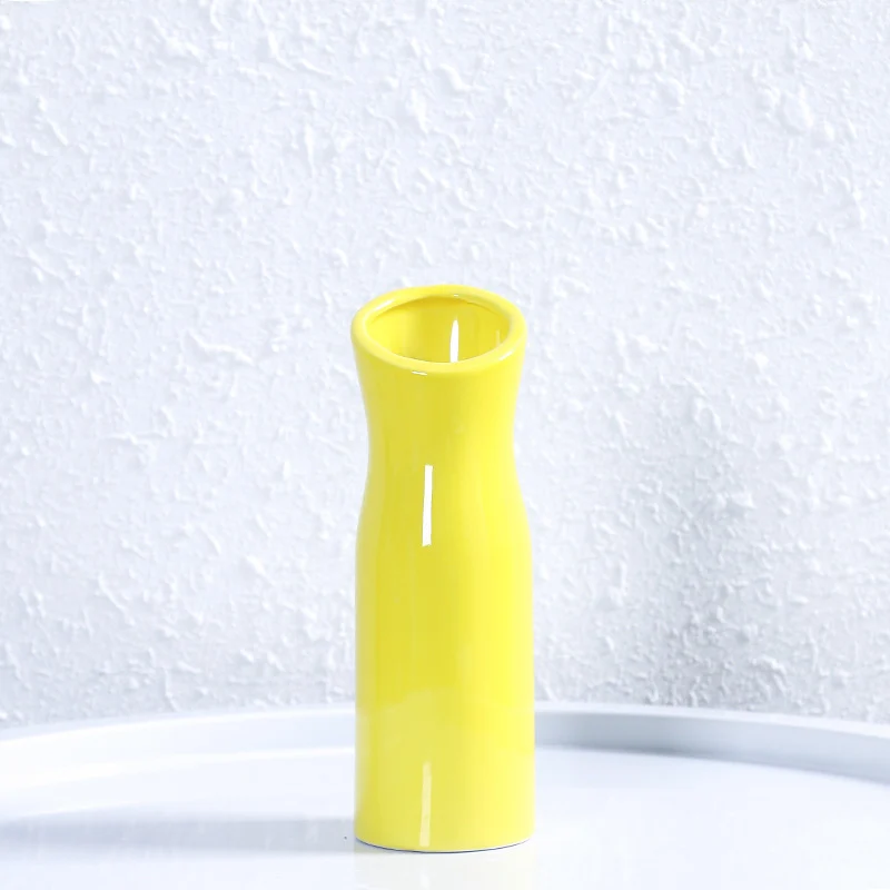 Moderne elegante Keramikvase Karnz