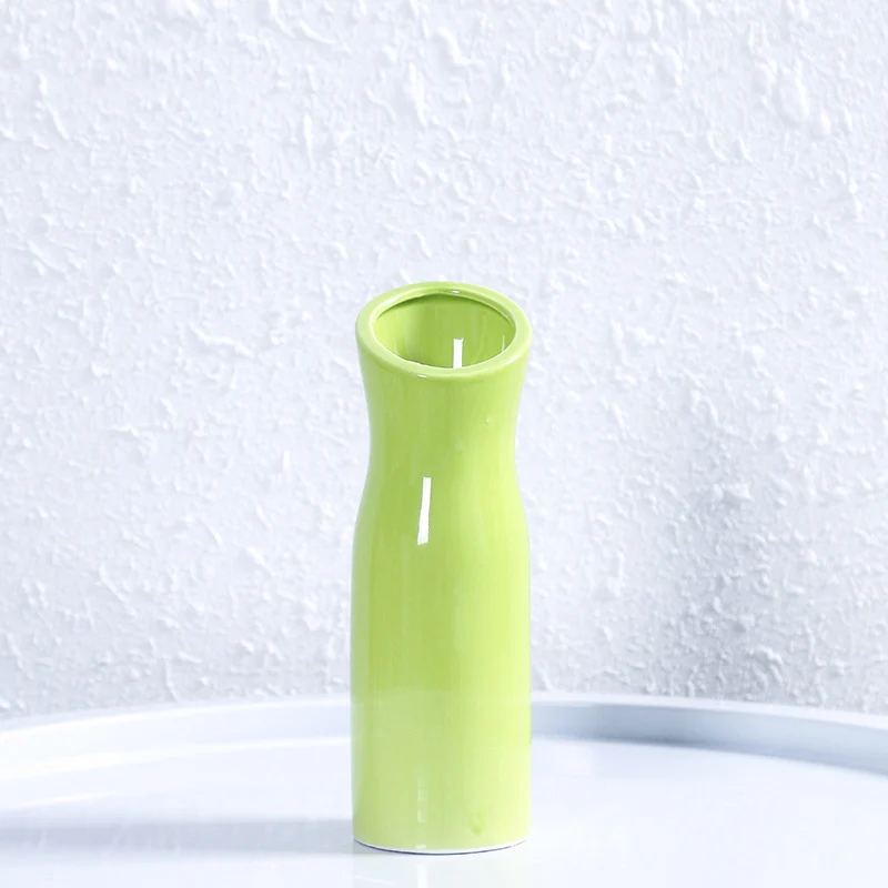 Moderne elegante Keramikvase Karnz