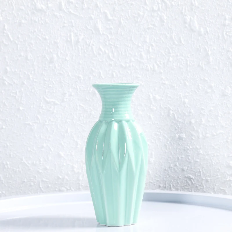 Modern gerippten Keramik Blumenvasen Karnz