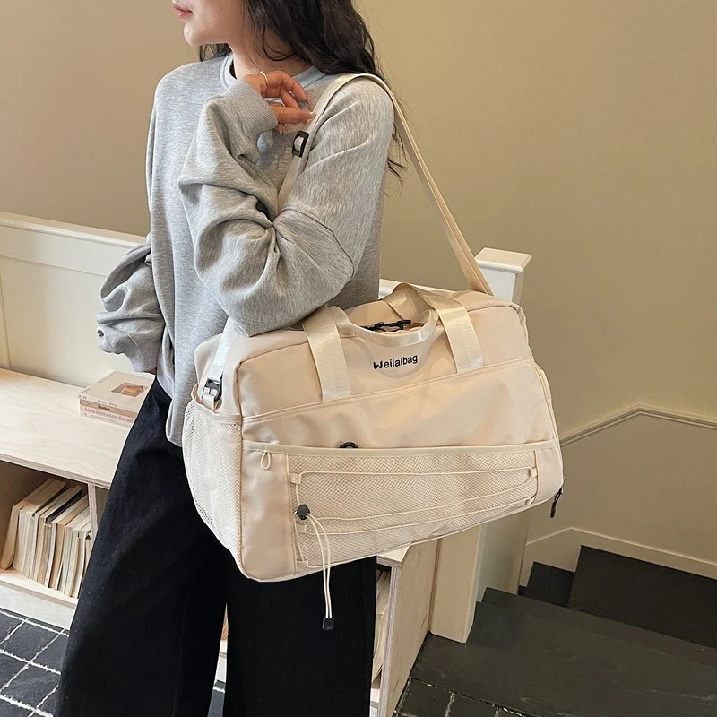 Vielseitige Reisetasche mit mehreren Fächern Karnz