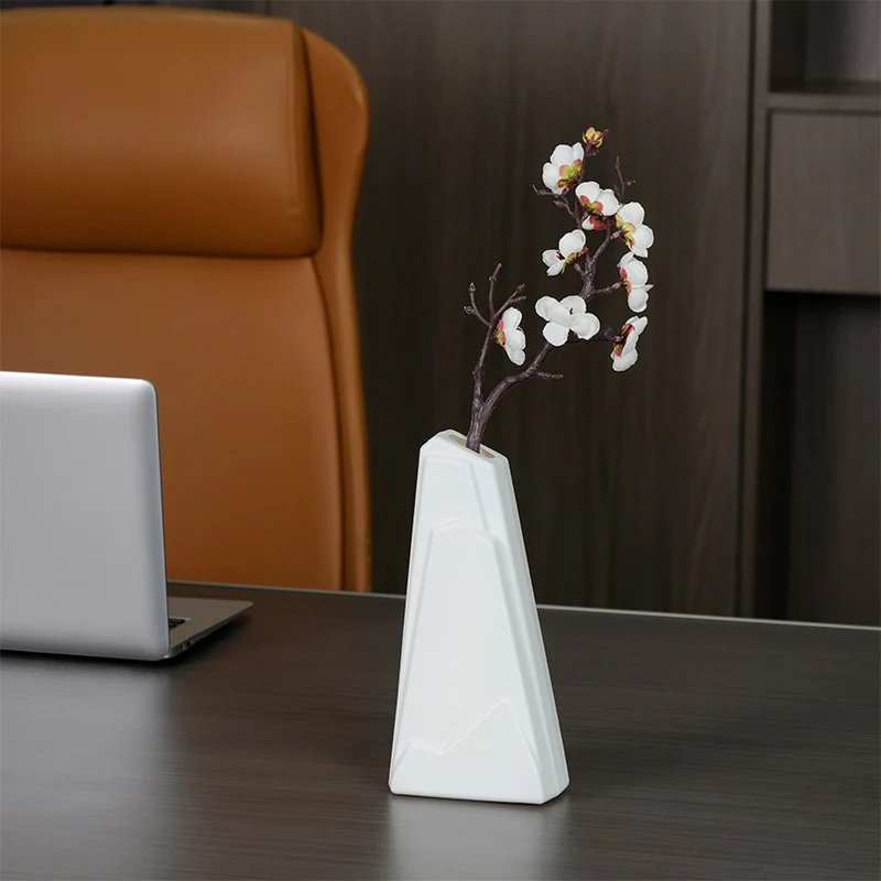 Geometrische abstrakte dekorative Vase Karnz