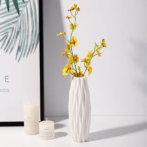 Elegante Texturierte Dekorative Blumenvase Karnz
