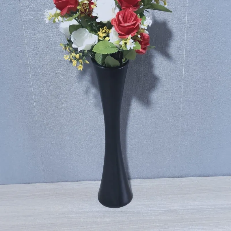 Elegante skulpturale Bodenvase Karnz