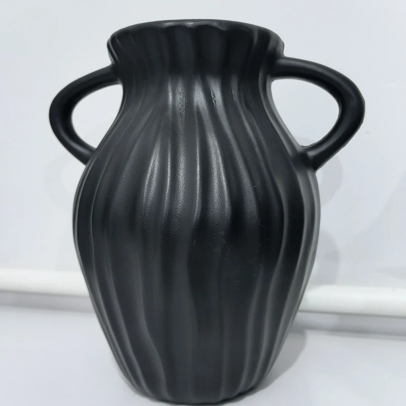 Elegante gerippte Dekovase Karnz