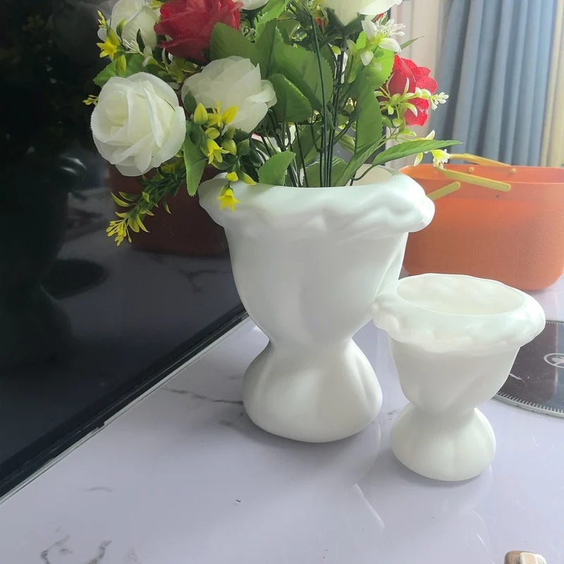 Elegant Moderner dekorativer Blumentopf Karnz