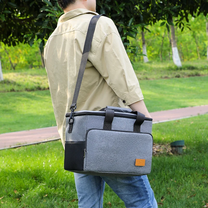 Isolierte Stylische Mittagessen Kühltasche Karnz
