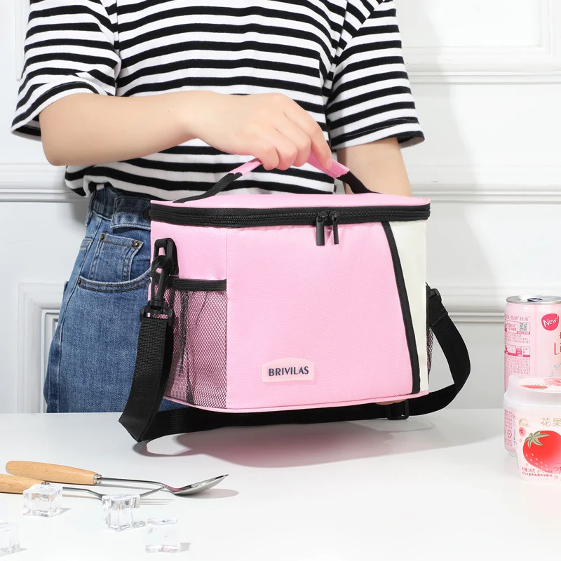 Isolierte Lunchbox Karnz