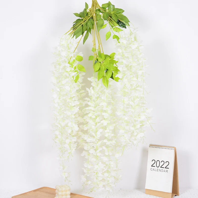 Hängende Blumendekoration