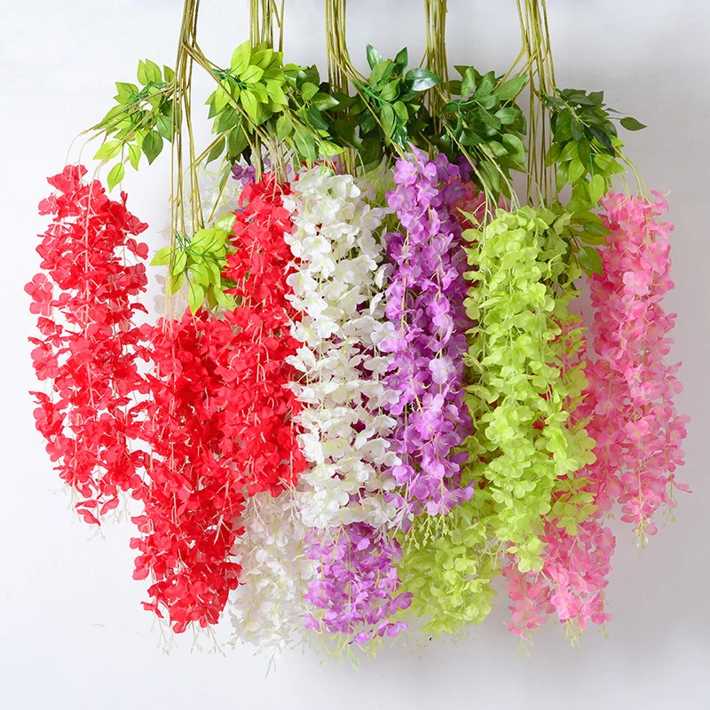 Hängende Blumendekoration