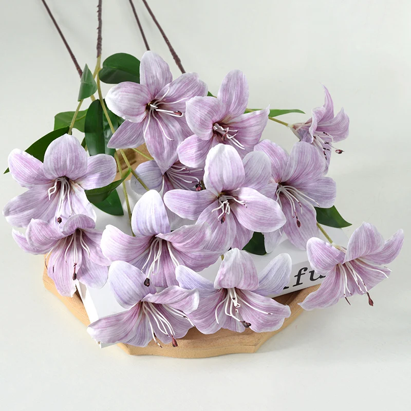 Elegante Seidenblumen Dekoration