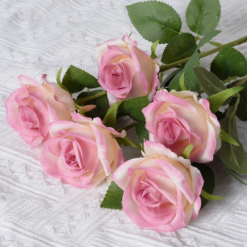 Elegante Seiden schwarze Rosenstiel