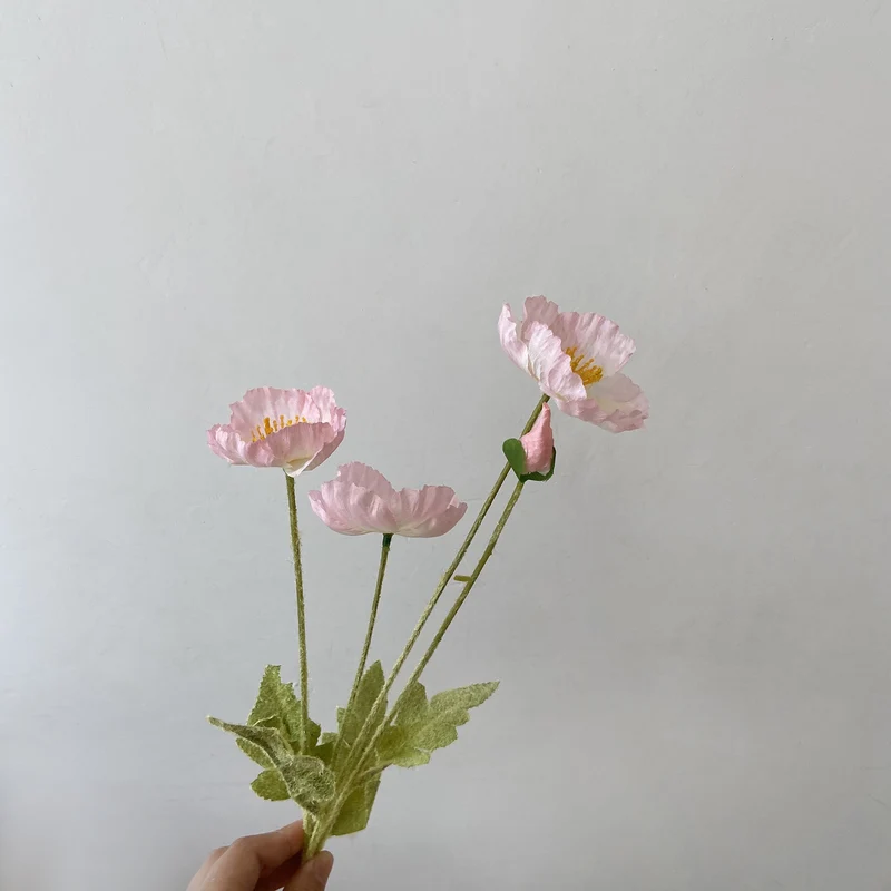 Lebensnahe Mohnblume Floral Stamm