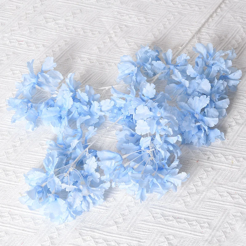 Elegante falsche Blumenranken Dekoration
