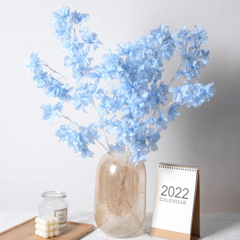 Elegante falsche Blumenranken Dekoration