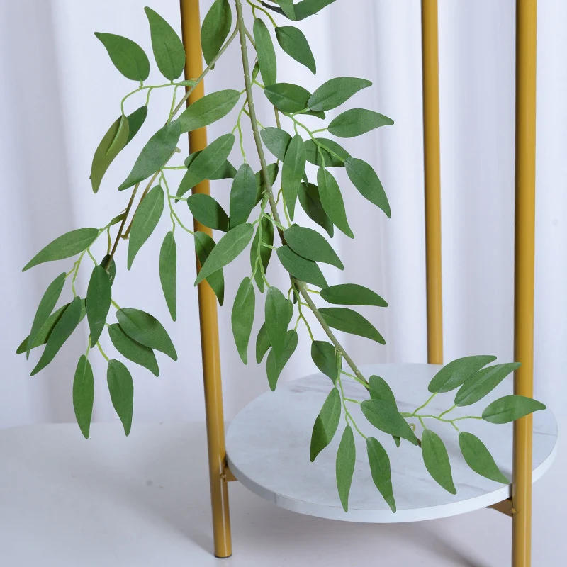 Elegante dekorative Blättergirlande