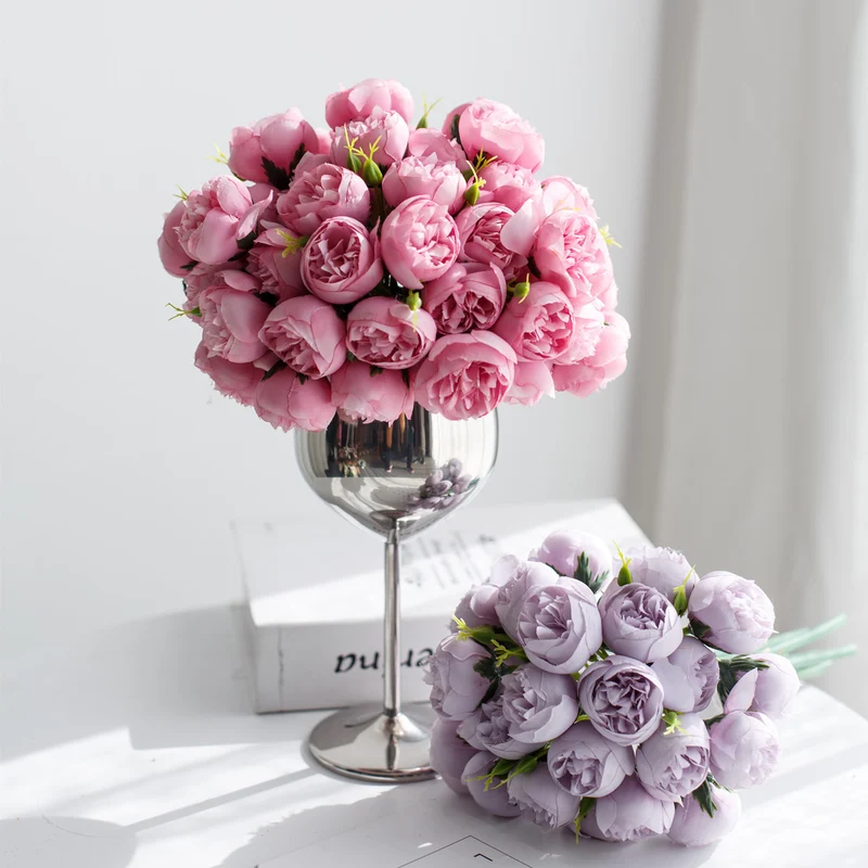 Charmante Blumenarrangement