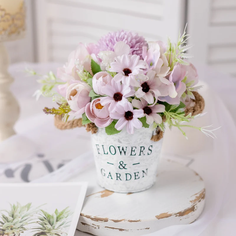 Modernes Blumenarrangement