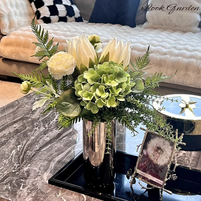 Lebensechte Künstliche Blumenarrangement