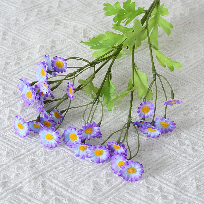 Dekorativer künstlicher Gänseblümchen-Stiel