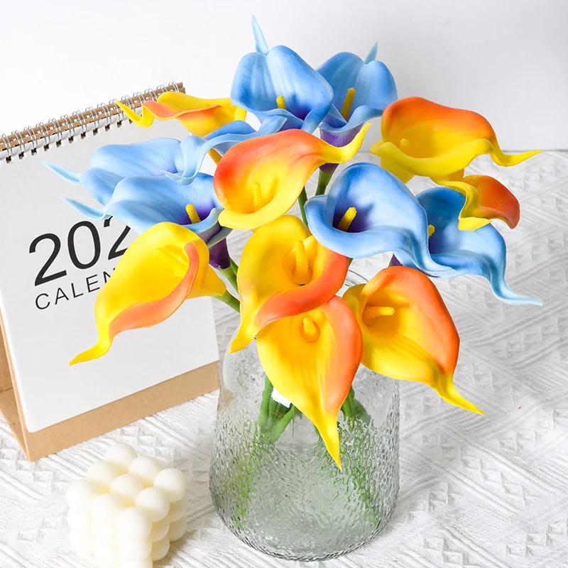 Dekorative Realistische Calla-Lilienstiele
