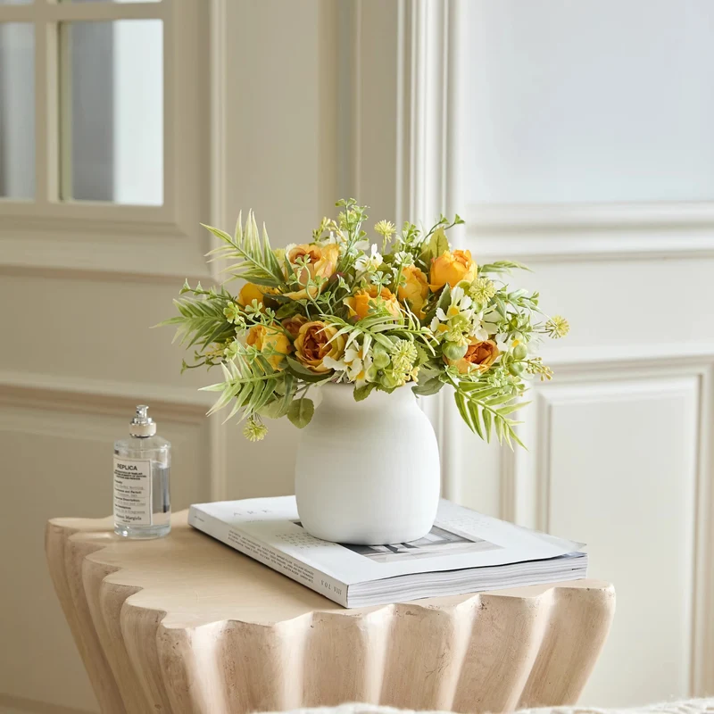 Elegante Blumenmittelstück Arrangements