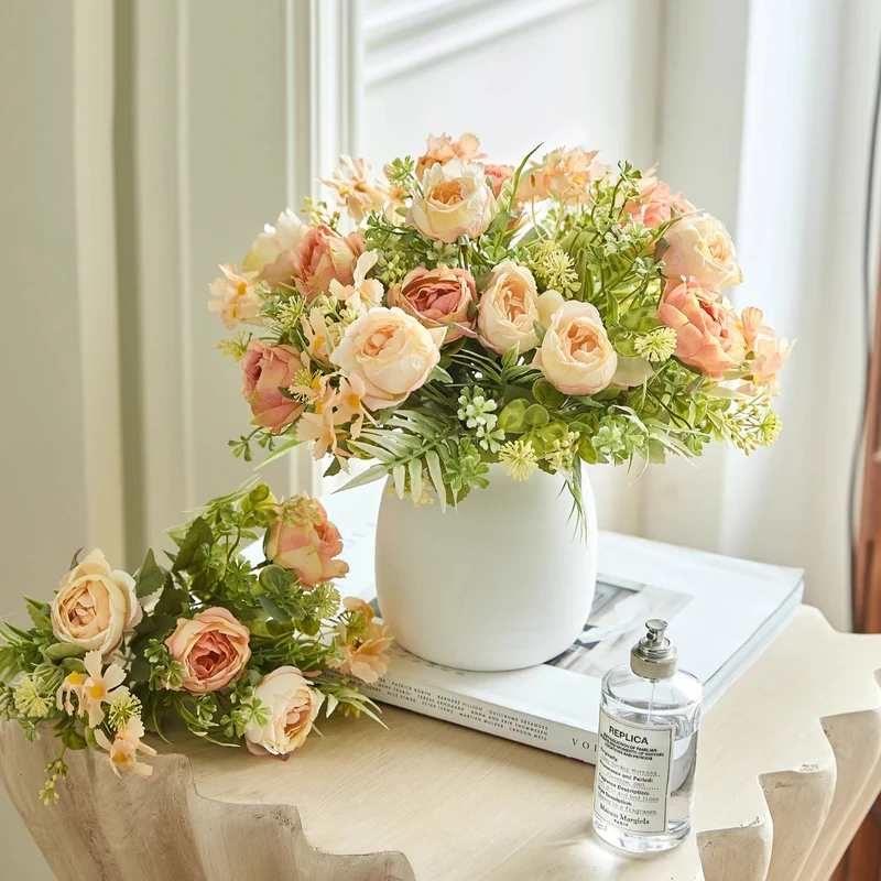 Elegante Blumenmittelstück Arrangements