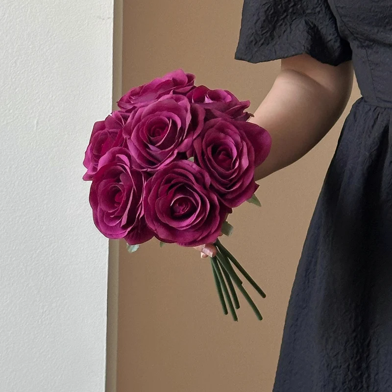 Elegante Kunst-Rosenblumen Arrangement