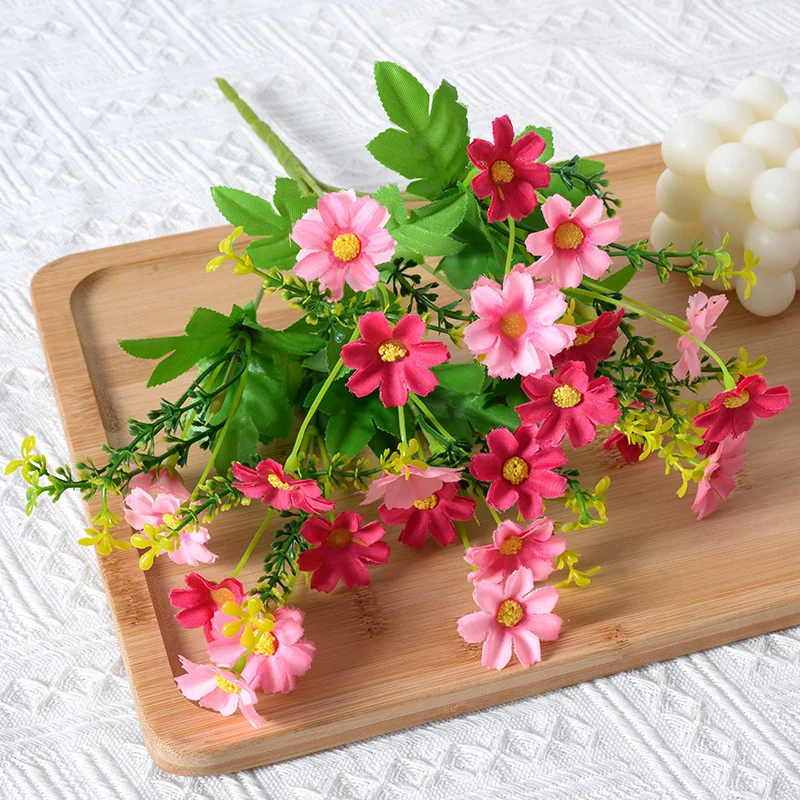 Dekorativer Blumenstrauß