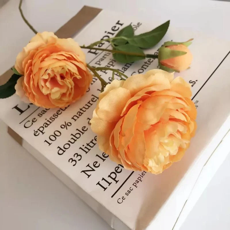 Elegante Faux-Blumen-Stielanordnung