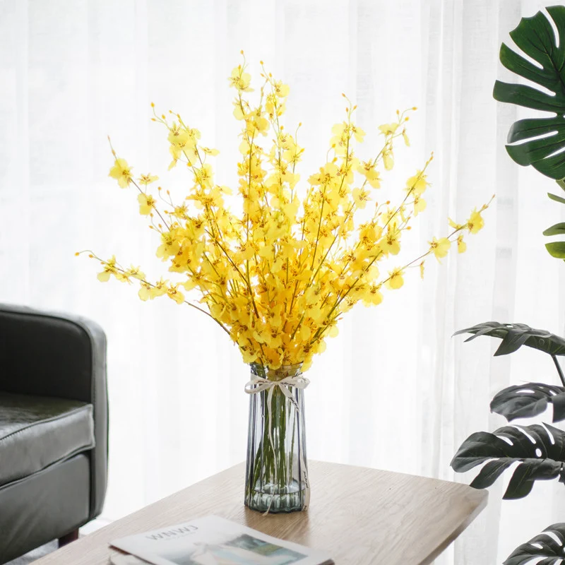 Eleganter Kunstblumenstrauß
