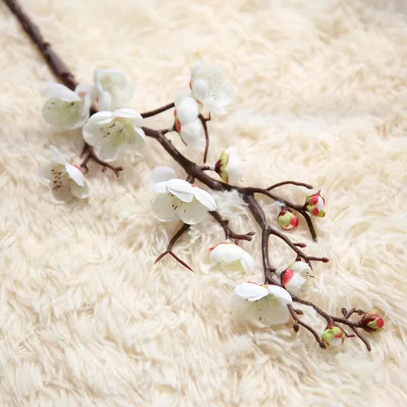 Elegante Kirschblütenzweigarrangement