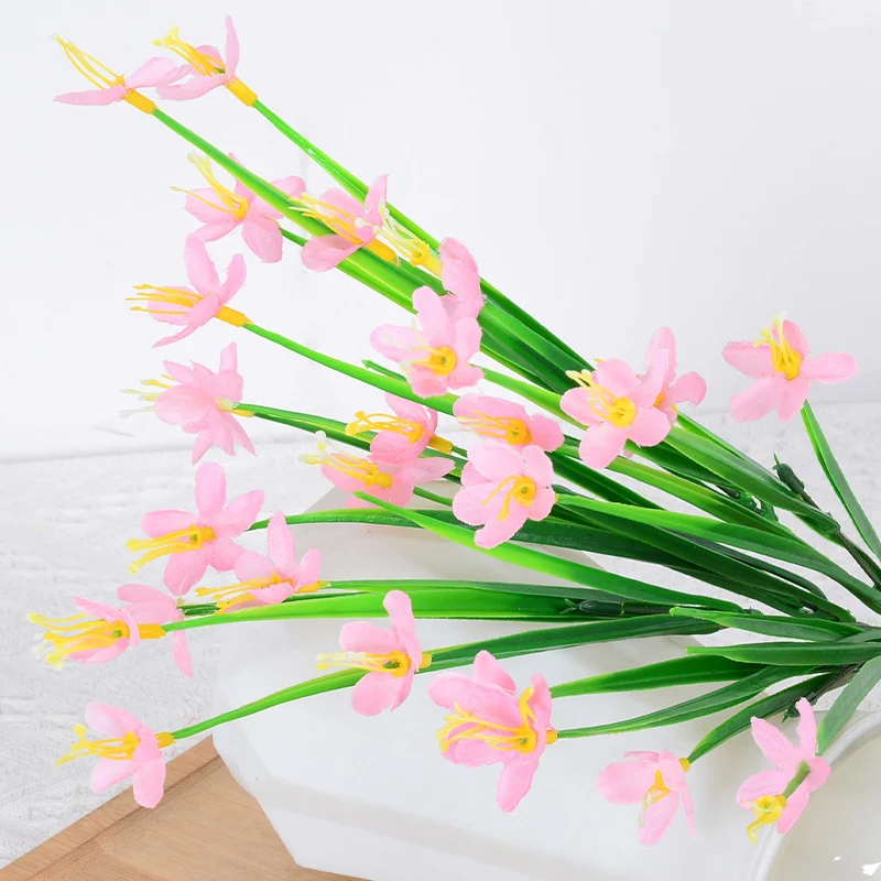Künstliches Orchideenstammarrangement