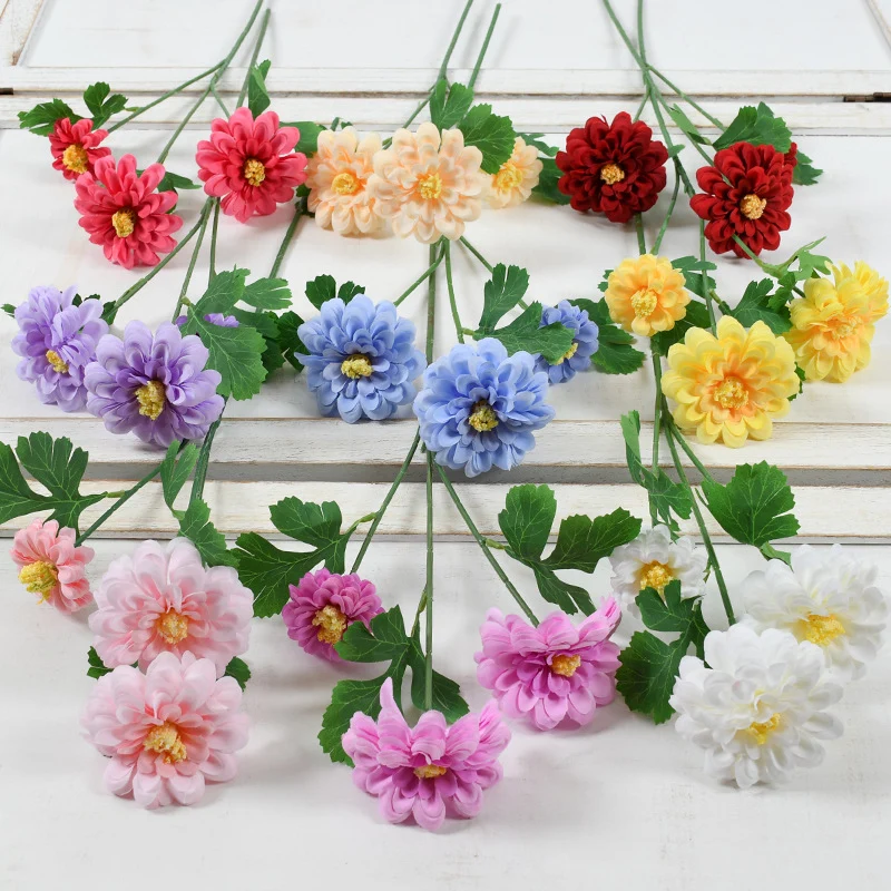 Dekorativer Kunstblumenstamm