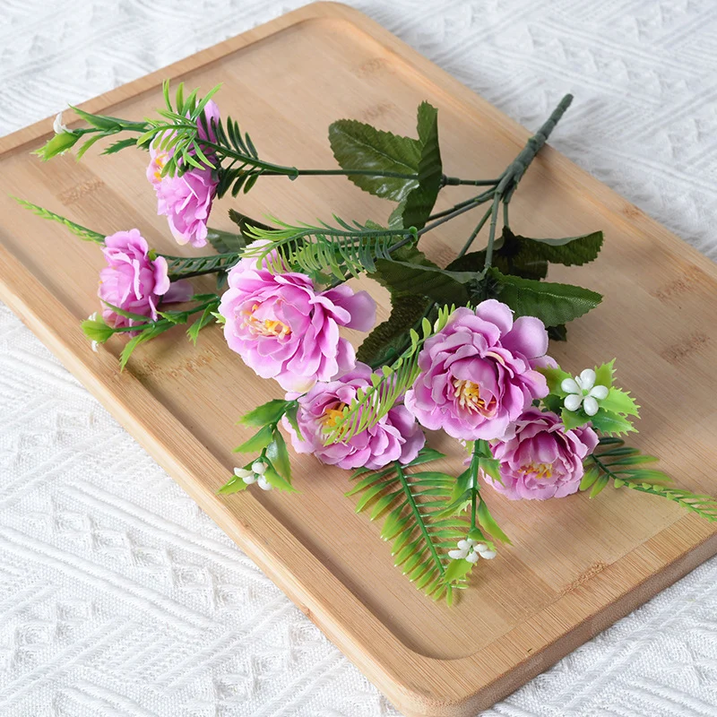 Dekoratives Kunstblumenstrauß