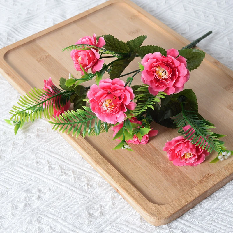 Dekoratives Kunstblumenstrauß