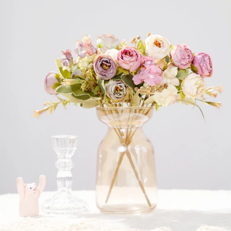 Lebensechter künstlicher Blumenstängelstrauß