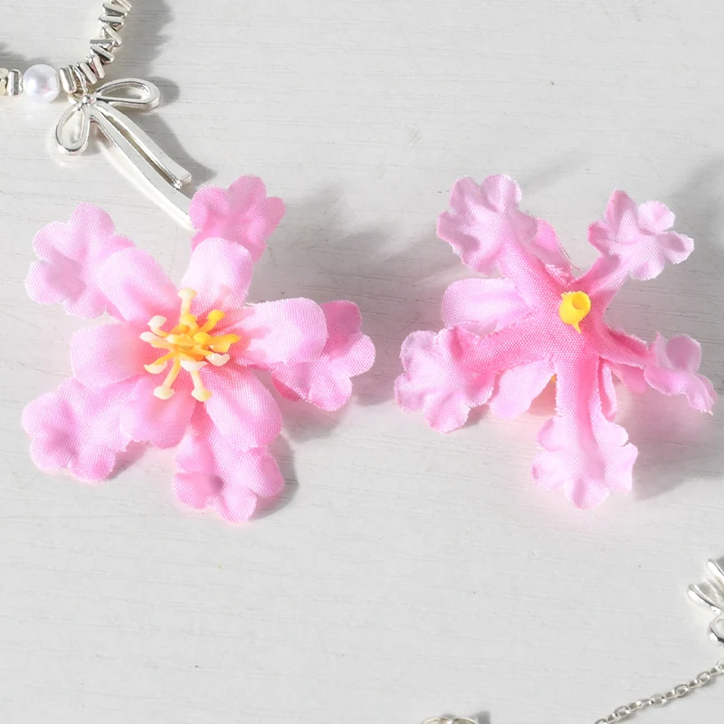 Florale dekorative Haarschmuck