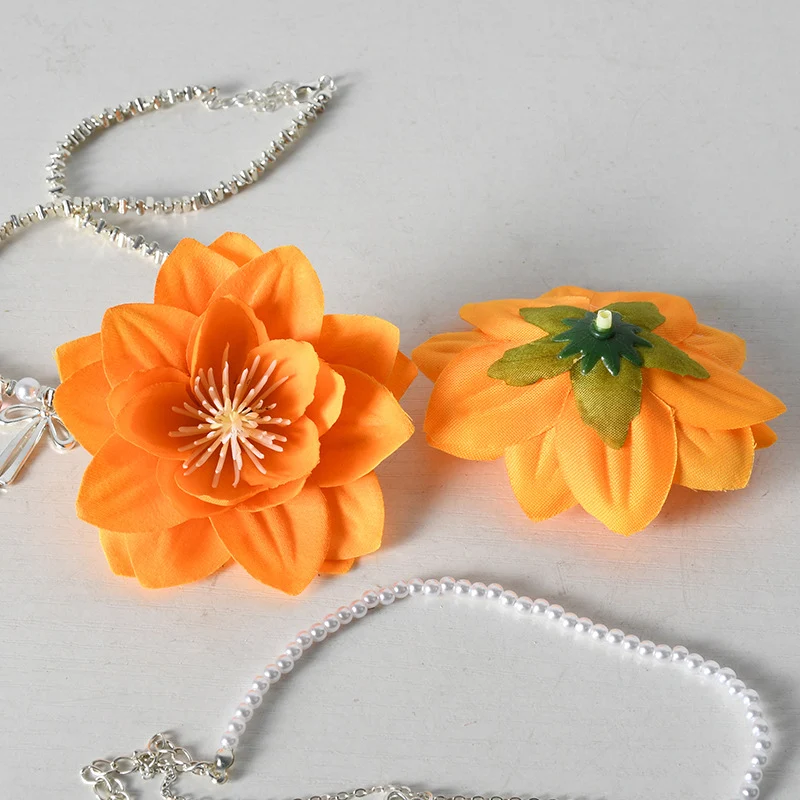 Elegante Seidenblumen-Haaraccessoires