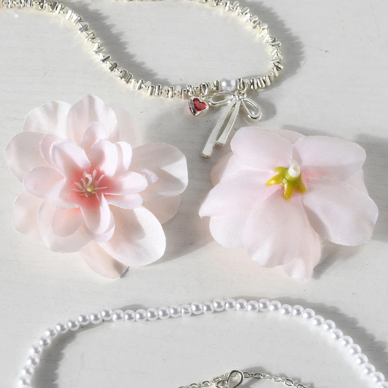 Elegante florale Haarklammern