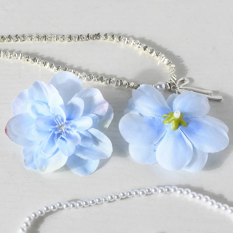 Elegante florale Haarklammern