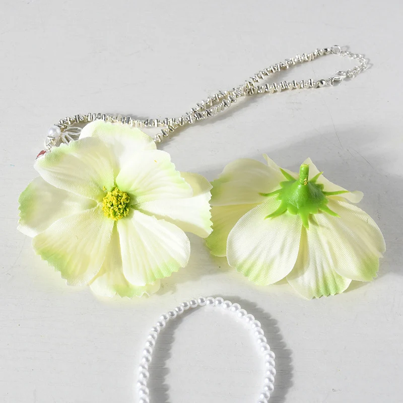 Elegante Blumige Haarklammer Set