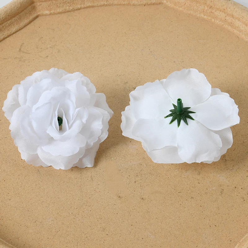 Elegante Stoffblumen-Haarspangen