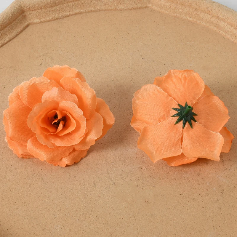 Elegante Stoffblumen-Haarspangen