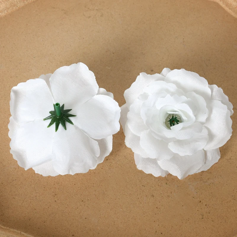 Elegante Stoffblumen-Haarspangen