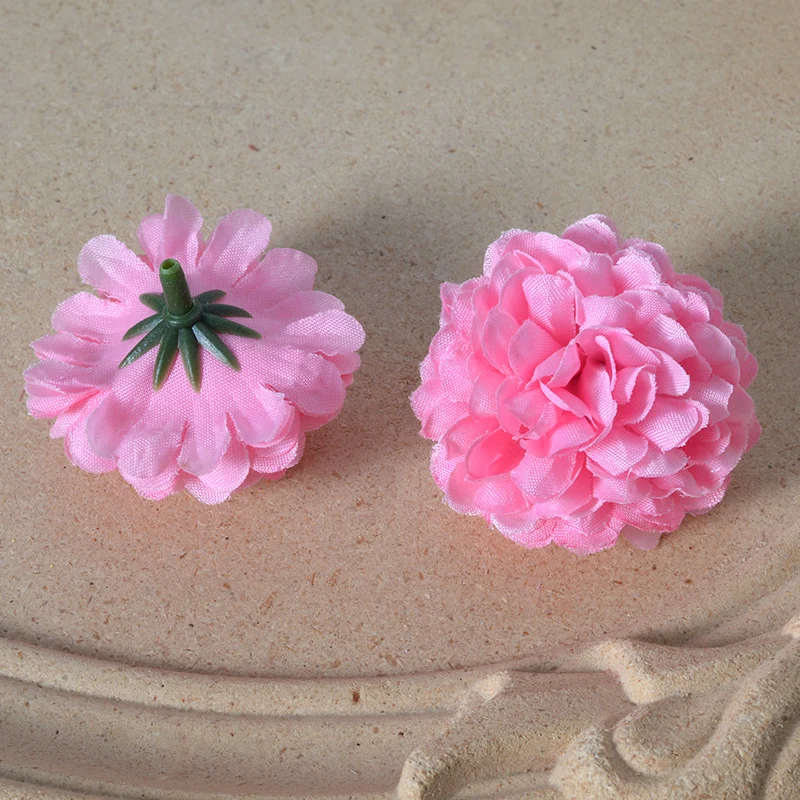 Elegante Stoffblumen-Haaraccessoires