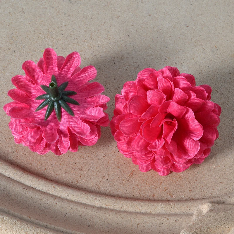 Elegante Stoffblumen-Haaraccessoires