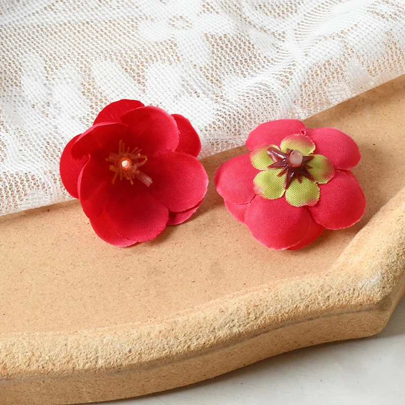 Elegantes Stoff Blüten Haarklammer Set