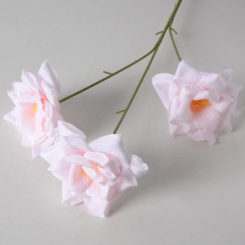 Künstliche Blumenarrangement