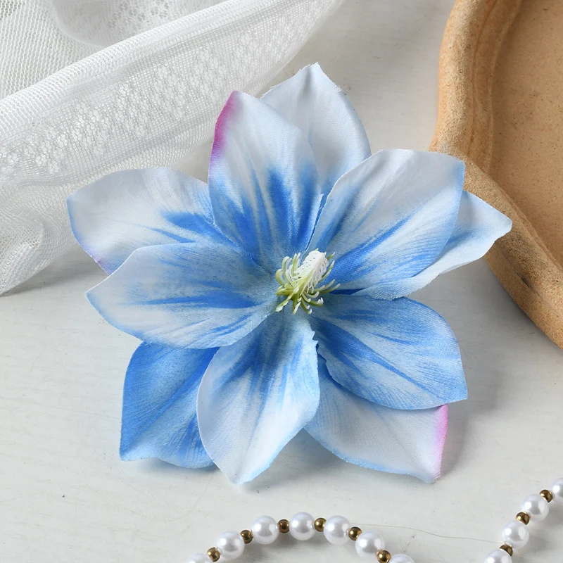 Elegante Stoffblumenklammer